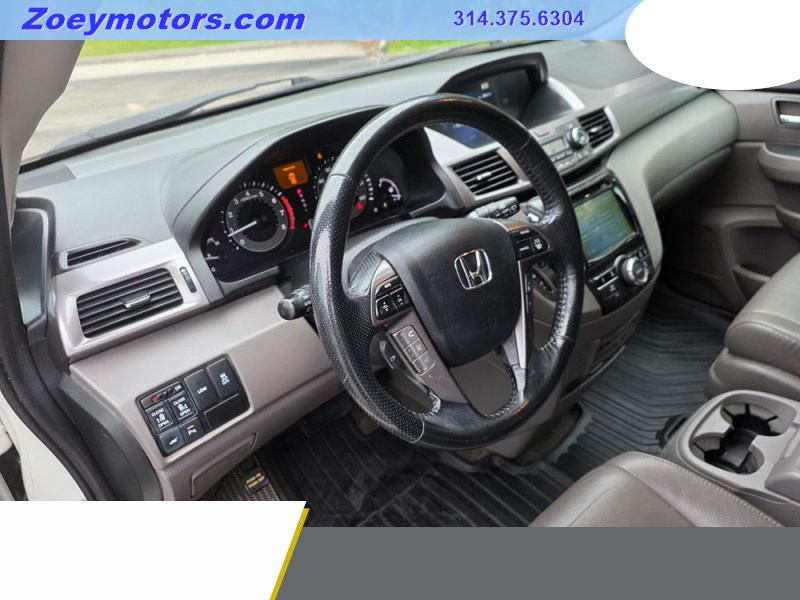 2016 Honda Odyssey Touring - Photo 16
