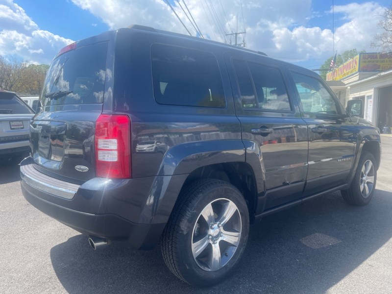 2016 Jeep Patriot Latitude photo 3