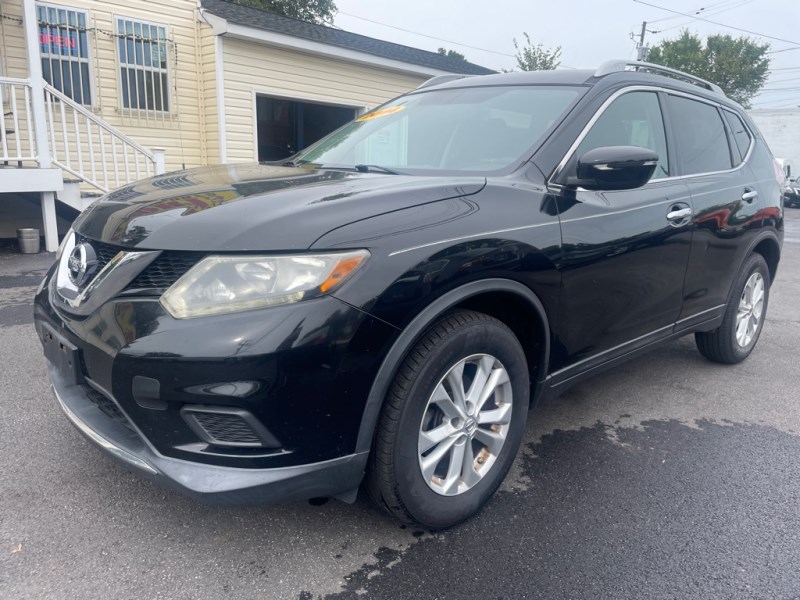 2014 Nissan Rogue SV photo 1