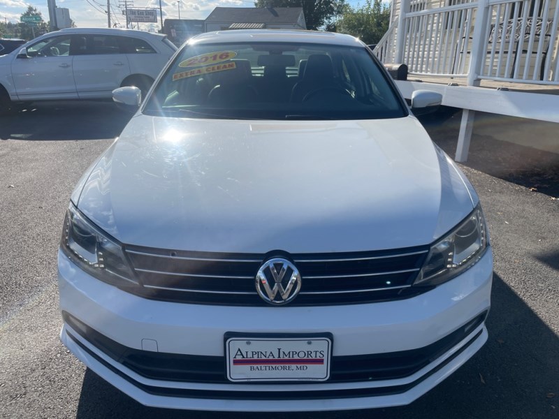 2016 Volkswagen Jetta SEL photo 3