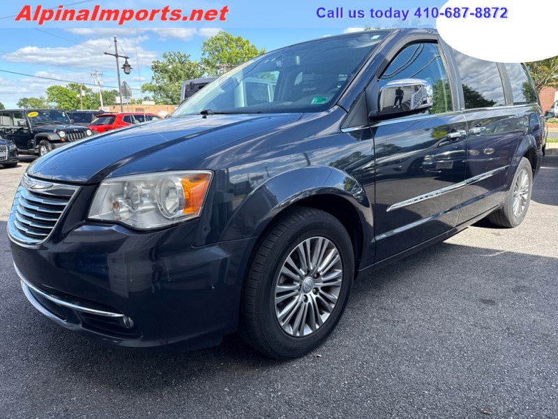 Main photo of 2014 CHRYSLER TOWN & COUNTRY