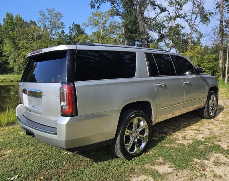 2018 GMC Yukon XL Denali - Photo 19