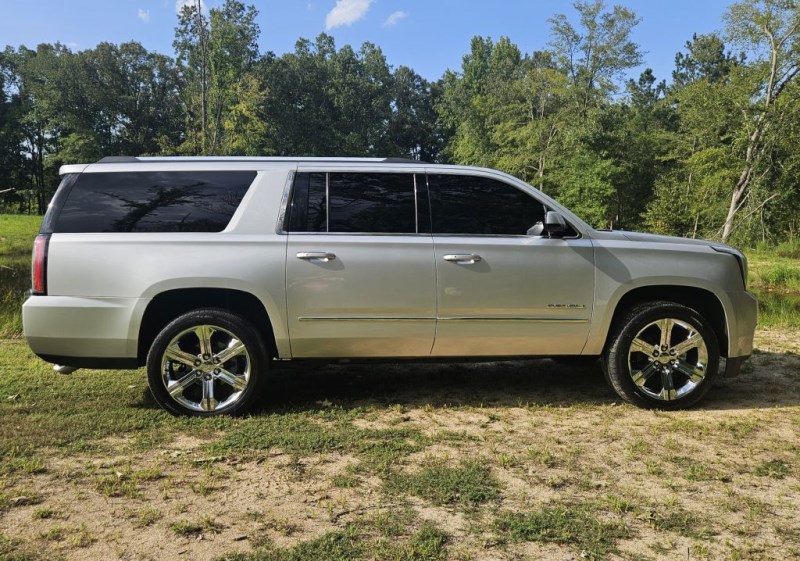 2018 GMC Yukon XL Denali - Photo 18