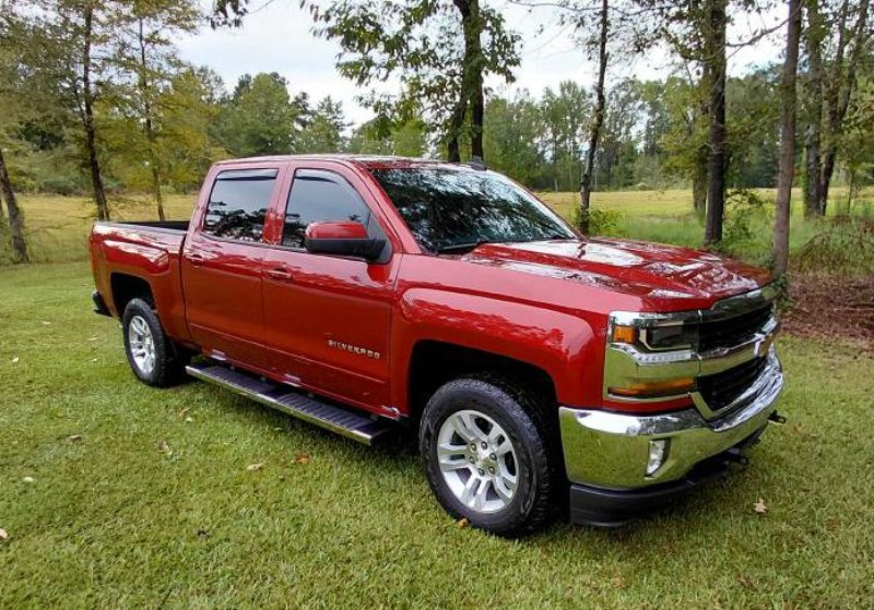 Additional photo of vehicle.