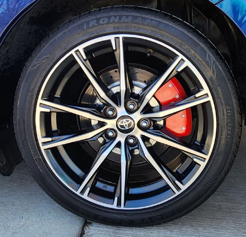 Additional photo of vehicle.