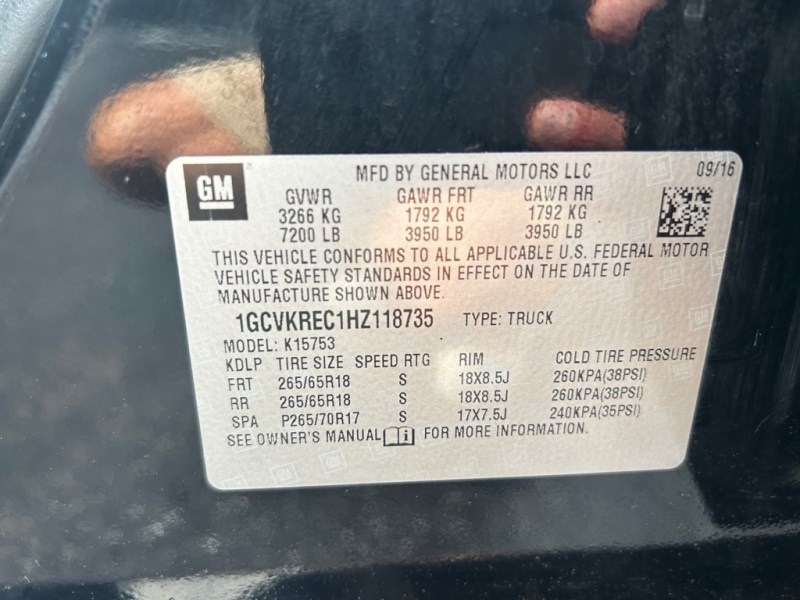 Additional photo of vehicle.