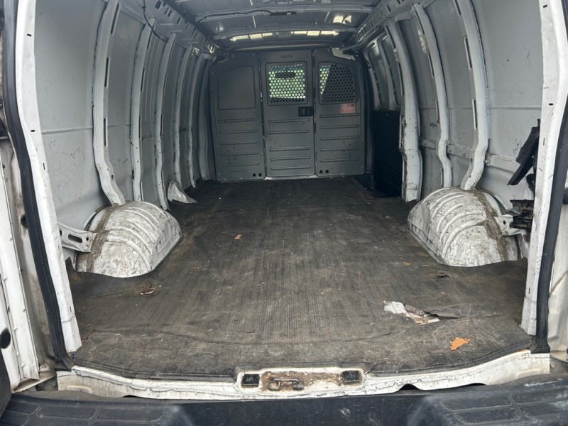 2019 Chevrolet Express Cargo Work Van - Photo 11