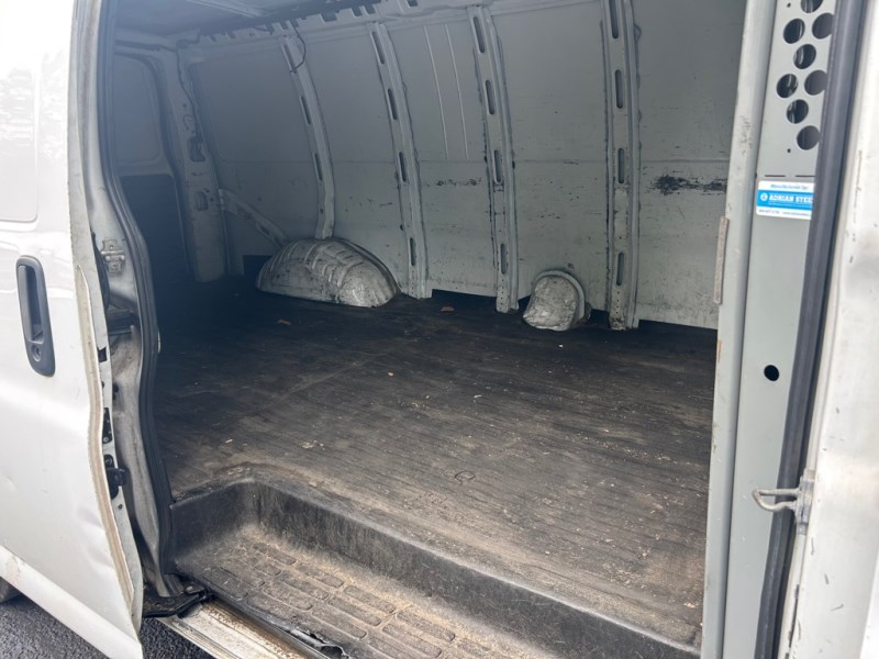 2019 Chevrolet Express Cargo Work Van - Photo 10