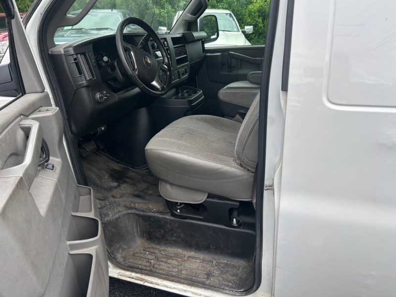 2019 Chevrolet Express Cargo Work Van - Photo 13