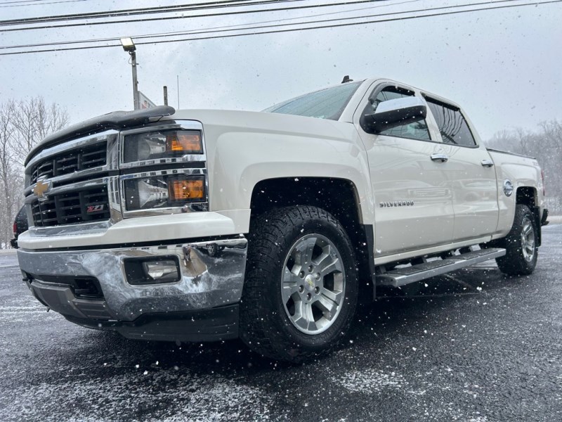 Additional photo of vehicle.