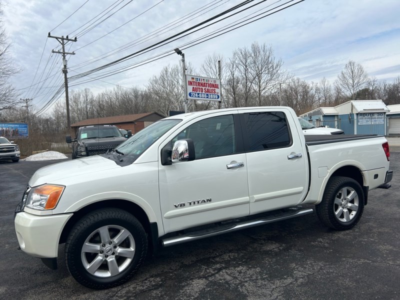 Additional photo of vehicle.