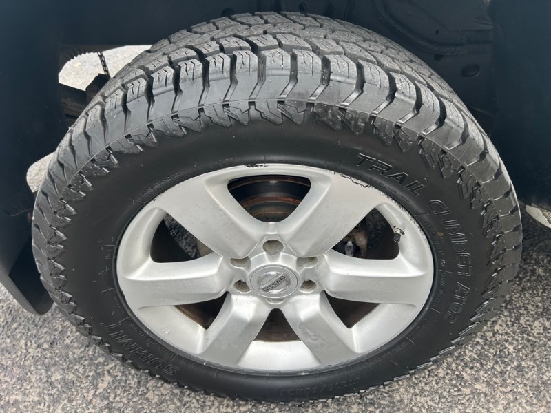 Additional photo of vehicle.