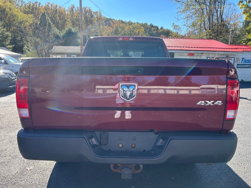 Additional photo of vehicle.