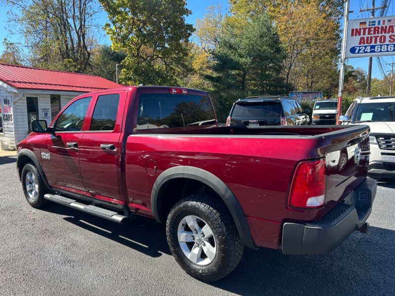 Additional photo of vehicle.