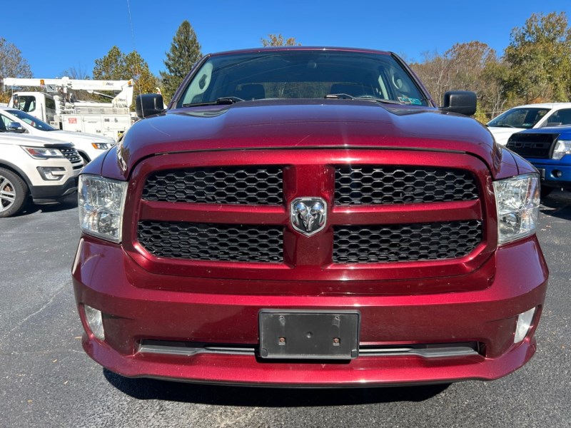 Additional photo of vehicle.