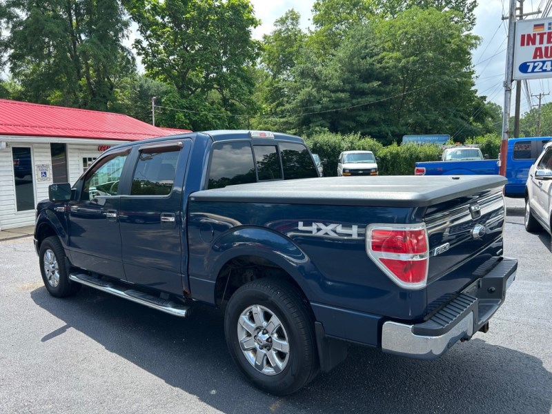 Additional photo of vehicle.