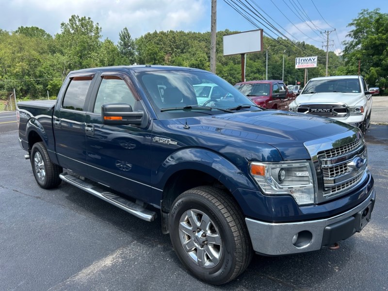 Additional photo of vehicle.