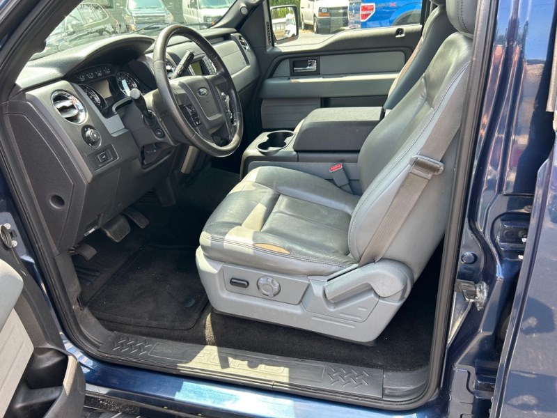 Additional photo of vehicle.