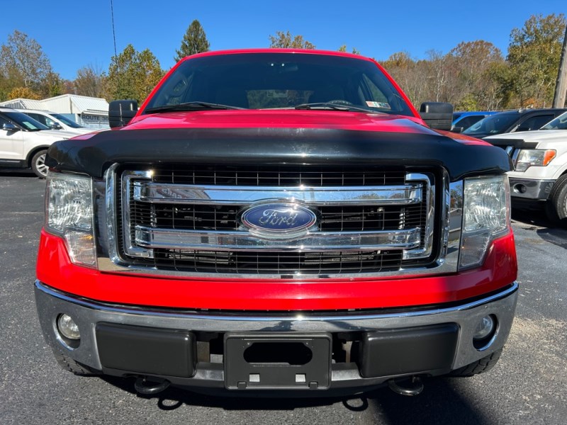 Additional photo of vehicle.