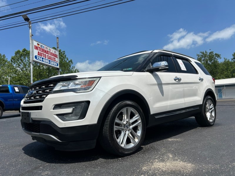 Additional photo of vehicle.