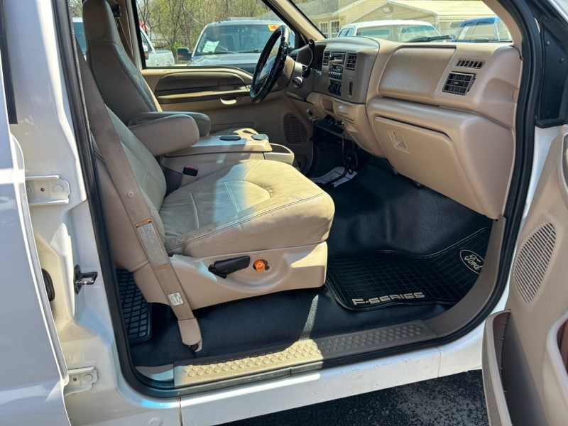 1999 Ford F-450 - Photo 12