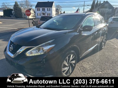 Nissan Murano's photo