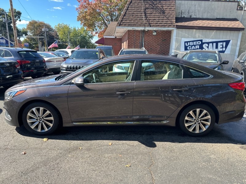 2015 Hyundai Sonata Sport photo 2