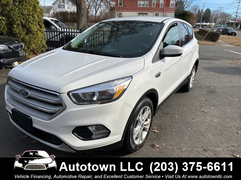 2017 Ford Escape SE photo 1