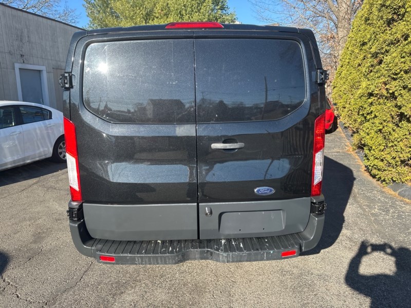 2015 Ford Transit Base photo 4