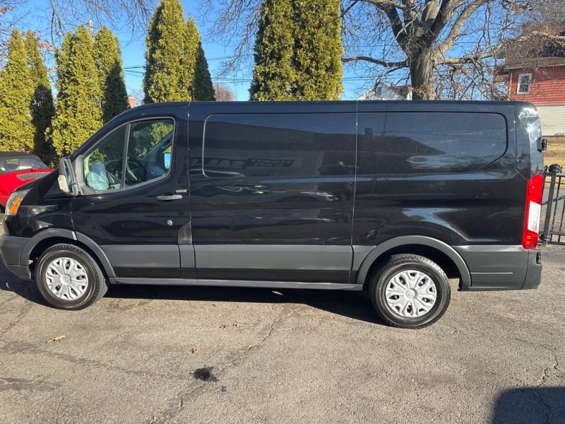 2015 Ford Transit Base photo 2