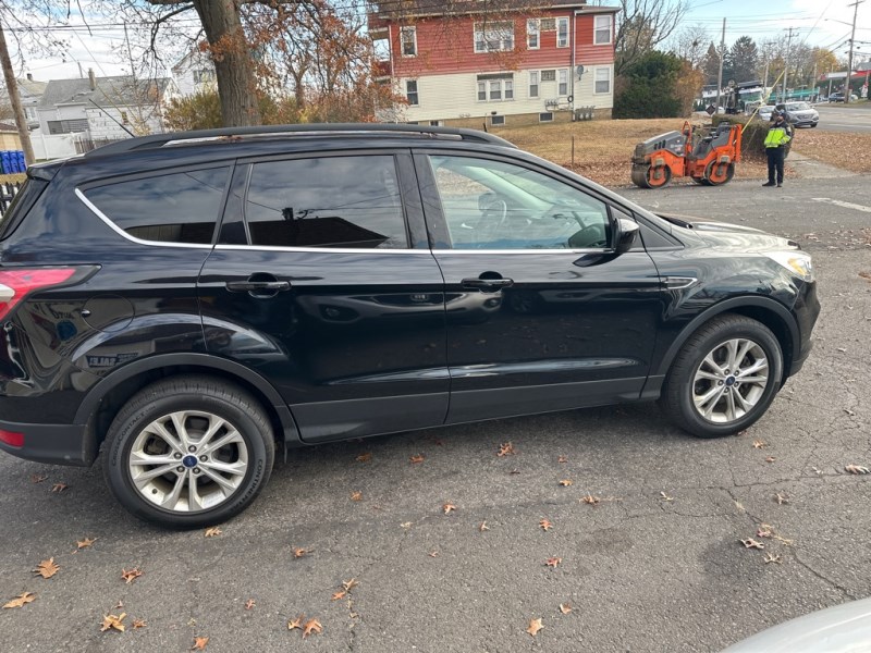 2017 Ford Escape SE photo 6