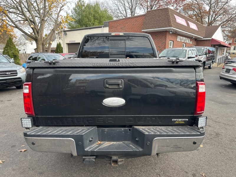 2012 Ford F-250 Super Duty Lariat photo 5