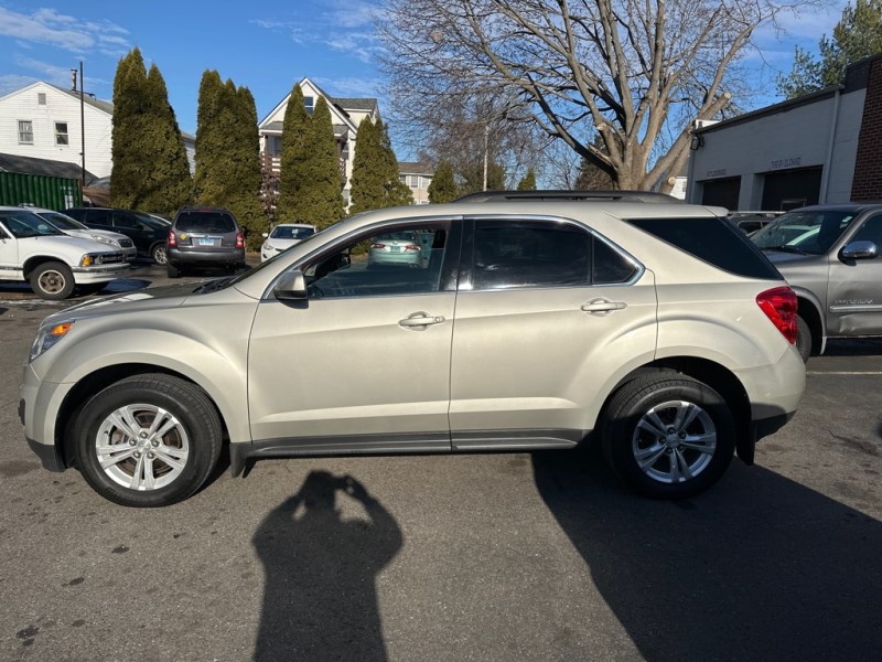 2015 Chevrolet Equinox 1LT photo 2