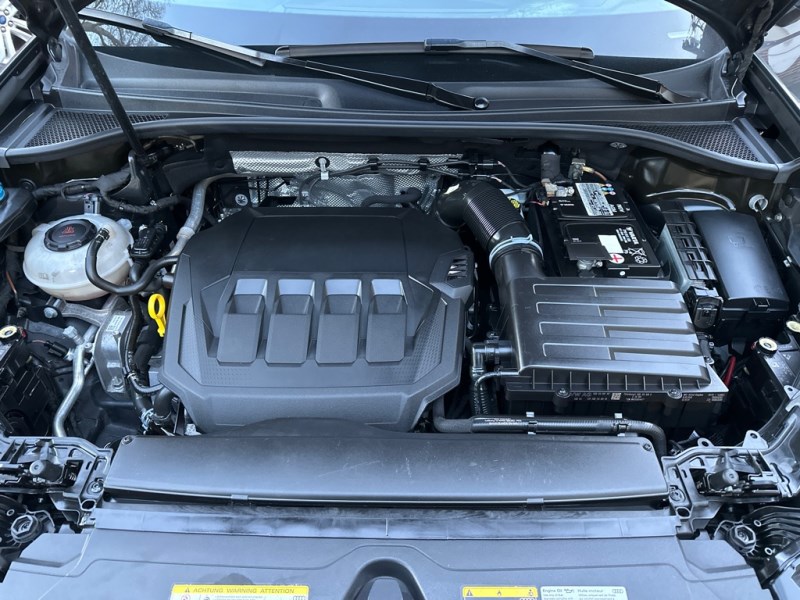 Additional photo of vehicle.