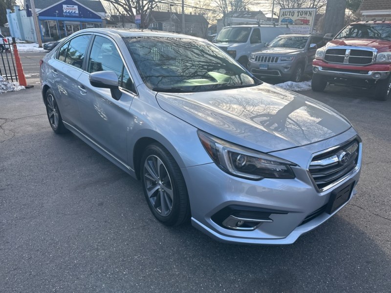 Additional photo of vehicle.