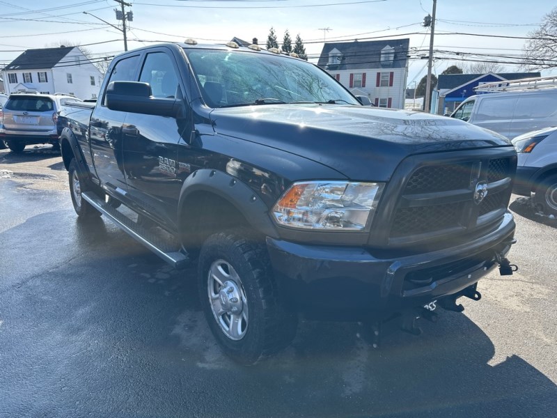 Additional photo of vehicle.