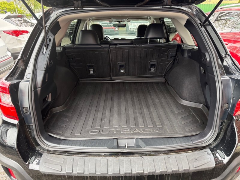 2019 Subaru Outback Limited - Photo 17