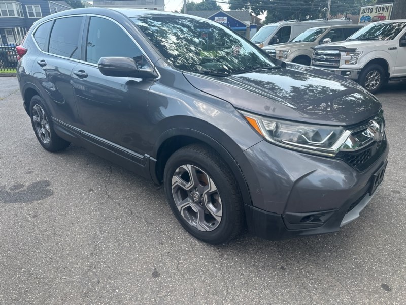 Additional photo of vehicle.