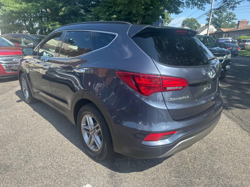 Additional photo of vehicle.