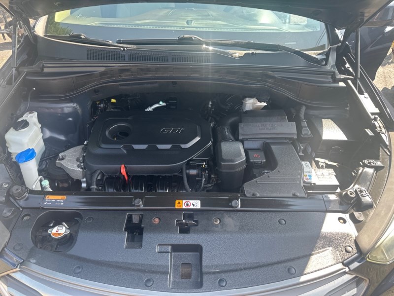 Additional photo of vehicle.