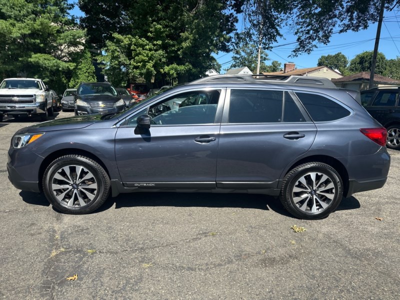 Additional photo of vehicle.