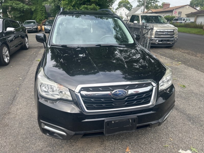 Additional photo of vehicle.