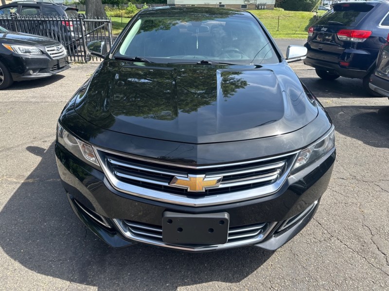 Additional photo of vehicle.