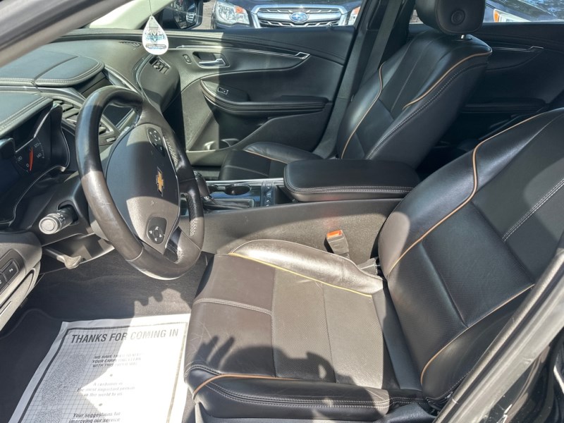 Additional photo of vehicle.