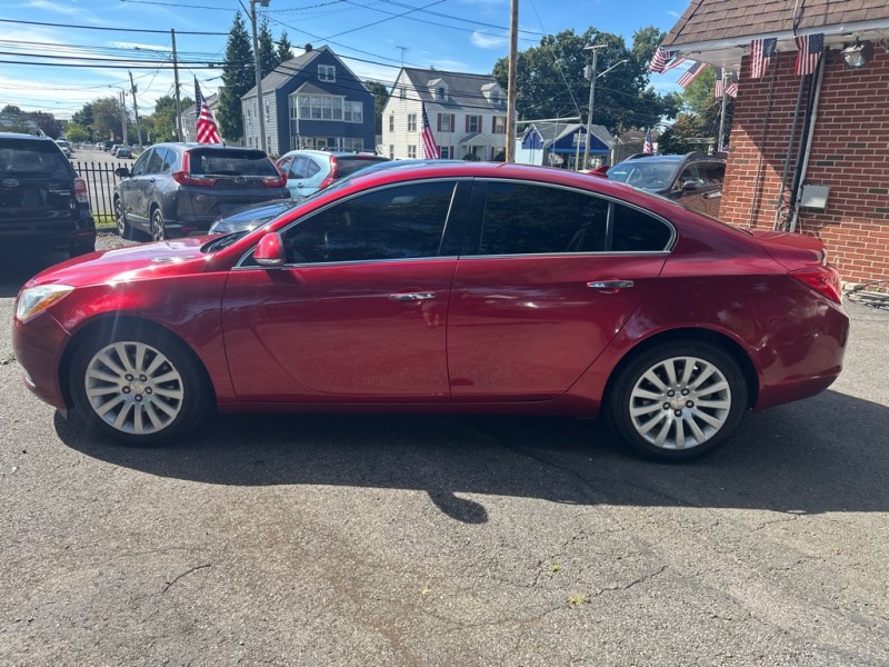 Additional photo of vehicle.