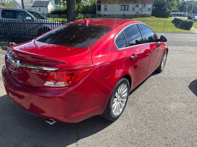 Additional photo of vehicle.