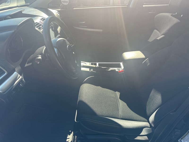 Additional photo of vehicle.