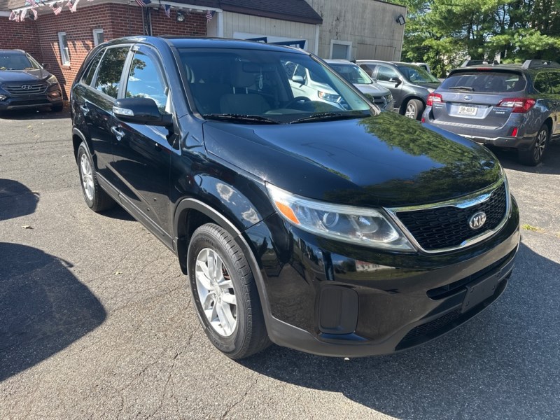 Additional photo of vehicle.