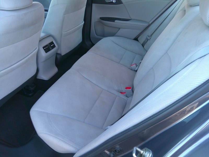 Additional photo of vehicle.