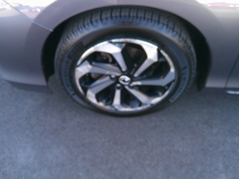 Additional photo of vehicle.